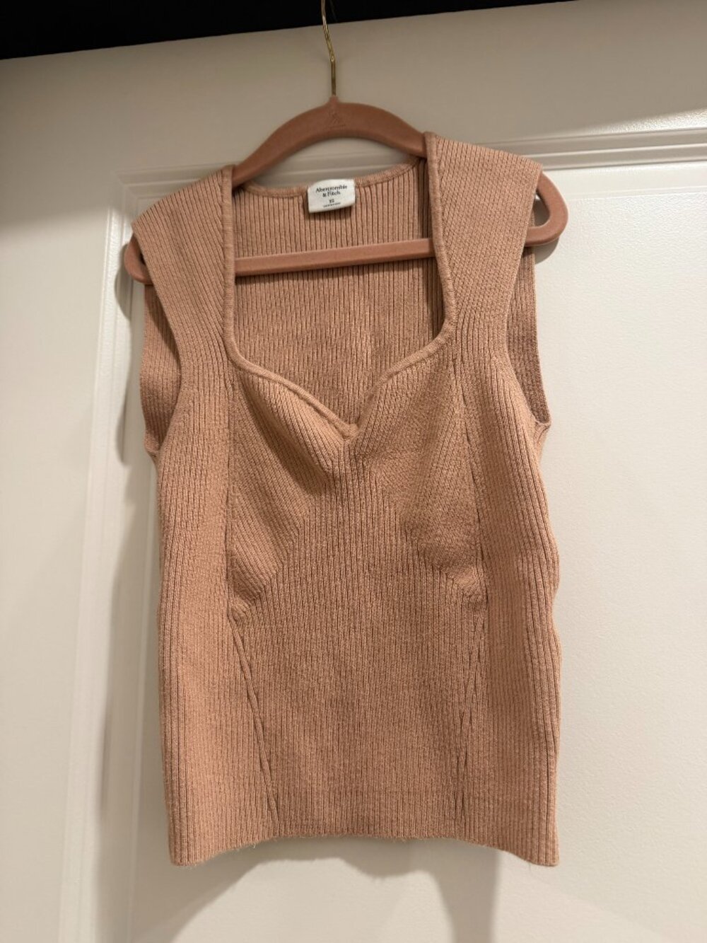 Abercrombie & Fitch Camel Ribbed Sweetheart Knit Top XS